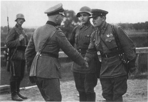 German and Soviet officers shaking hands, Poland, late September 1939 (public domain via WW2 Database)