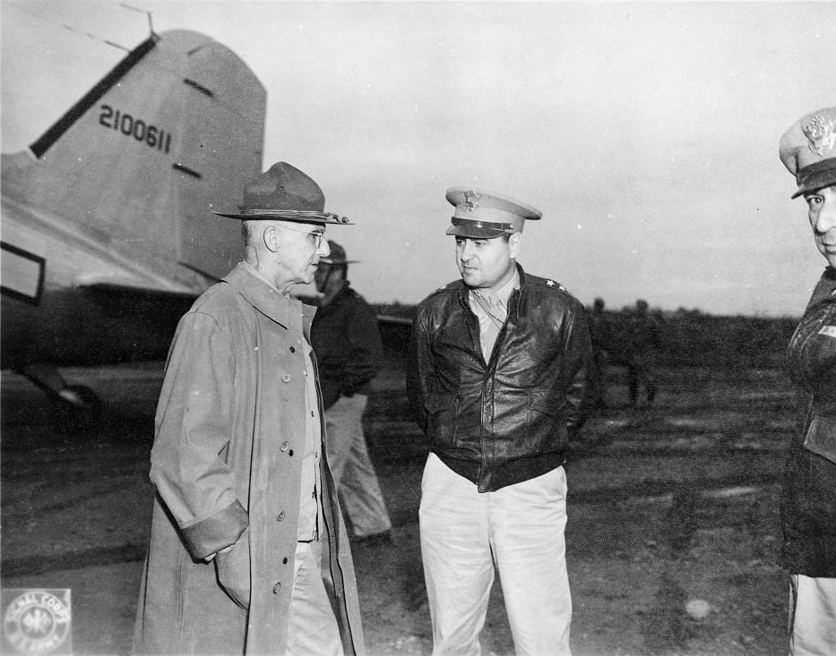 Gen. Joseph Stilwell and Maj. Gen. Curtis LeMay at a US airfield in China, 11 October 1944 (US Library of Congress: LC-USZ62-132808)