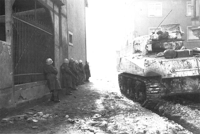 French Infantry advances into Colmar, 2 February 1945 (US Army Center of Military History)