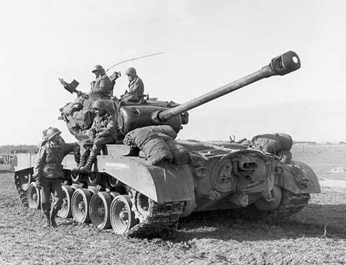 M26 Pershing heavy tank of US 9th Armored Division, near Vettweiss, Germany, Mar 1945 (US Army photo)
