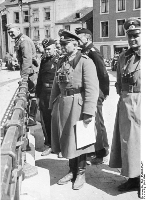 German General Heinz Guderian and other officers in Bouillon, Belgium, 12 May 1940 (German Federal Archive, Bild 146-1980-004-32)