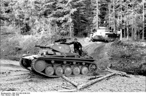 German tank in the Ardennes, Belgium, May 1940 (German Federal Archives: Bild 1011-382-0248-33A)