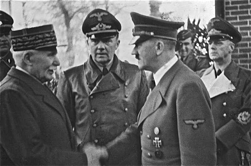 Philippe Pétain and Adolf Hitler at Montoire, 24 October 1940 (German Federal Archive, Bild 183-H25217)