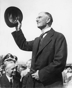 British Prime Minister Neville Chamberlain arrives at Munich for the Munich Conference, 29 September 1938 (German Federal Archives: Bild 183-H12967)