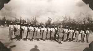 Kenyan troops in 7th Battalion of the Kings African Rifles (KAR) parading in Mogadishu, June 1941 (public domain via Wikipedia)