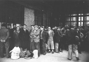 After the first roundup in Paris, French police escort foreign Jewish men from the Japy school to deportation trains at the Austerlitz station, Paris, France, May 14, 1941 (Bibliotheque Historique de la Ville de Paris via US Holocaust Museum)