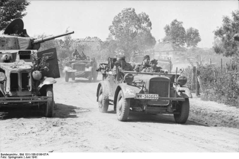 German vehicles in a town in the Soviet Union, Jun 1941 (German Federal Archive: Bild 101I-186-0199-07A)