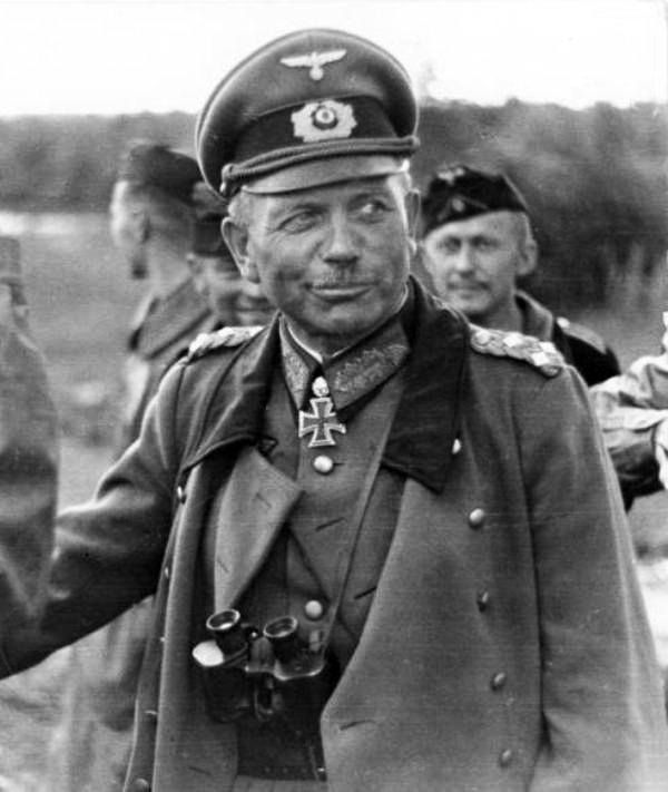 Gen. Heinz Guderian on the Eastern Front, July 1941 (German Federal Archive: Bild 101I-139-1112-17)