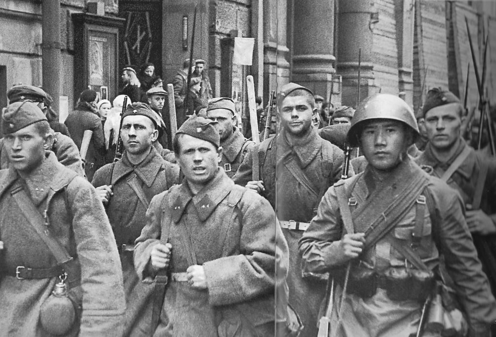 Soviet soldiers in Leningrad, Russia, 28 Sep 1941 (public domain via WW2 Database)