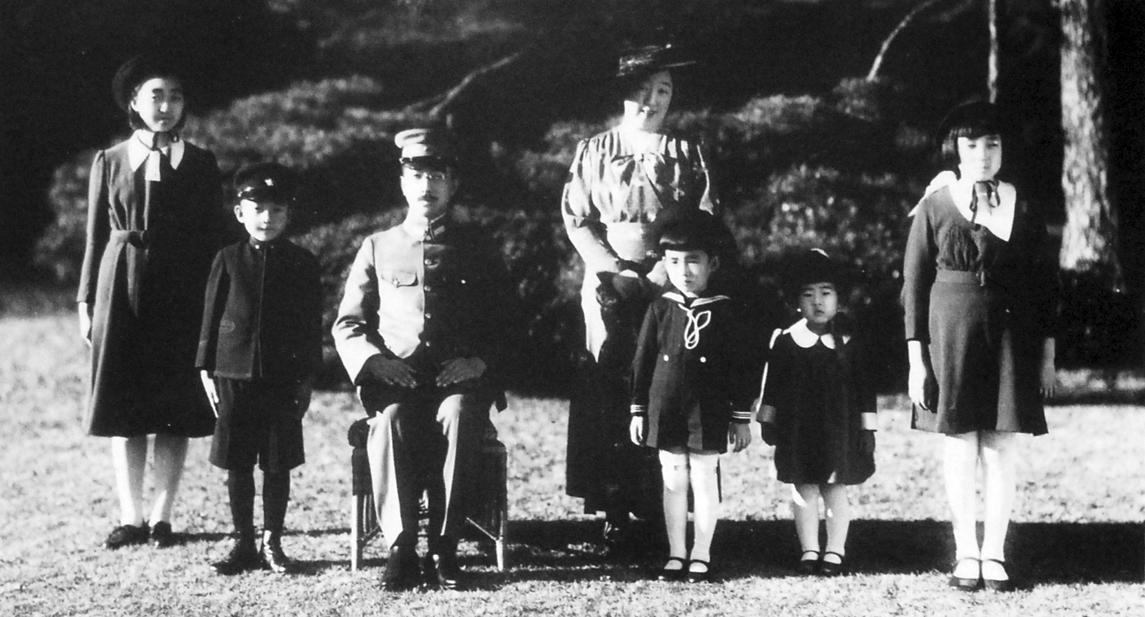 Emperor Hirohito, Empress Kojun, and their children, 7 Dec 1941 (public domain via Wikipedia)