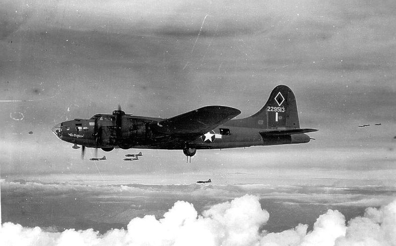Boeing B-17F Flying Fortress, 99th Bombardment Group, 1943 (US Army Air Forces photo)