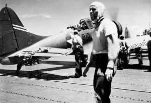SBD from carrier USS Enterprise on the flight deck of carrier USS Yorktown due to fuel exhaustion, 4 Jun 1942 (US Naval History and Heritage Command: NH 95557)