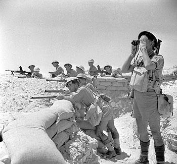 British troops near El Alamein, Egypt, 17 Jul 1942 (Imperial War Museum)
