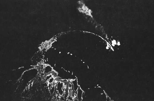 Japanese battleship Hiei evading bombing, Solomon Islands, 13 Nov 1942; seen from B-17 of US 11th Bombardment Group (US Army photo)