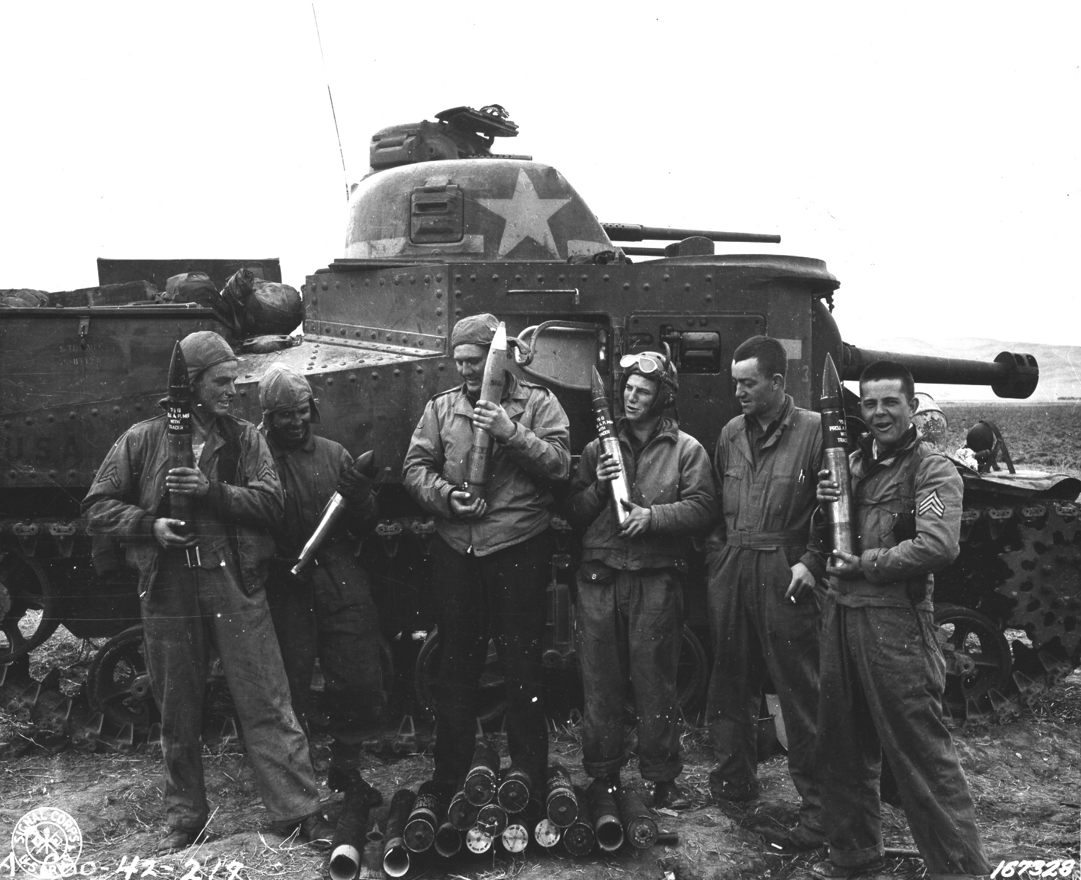Crew of M3 Grant medium tank, US 13th Armored Regiment, Souk el Arba, Tunisia, 23 Nov 1942 (US Army Signal Corps photo)