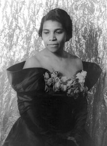 Marian Anderson, 14 January 1940 (Library of Congress: LC-USZ62-42524)