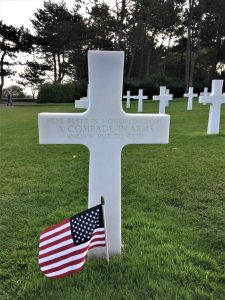 Grave of an unknown soldier, Normandy American Cemetery, Colleville-sur-Mer, France, September 2017 (Photo: Sarah Sundin)