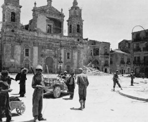 US Army Signal Corps troops in Caltanissetta, Sicily, after 17 July 1943 (US Army Center of Military History)
