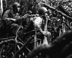 US Army infantrymen fighting in the jungles of Vella Lavella, Solomon Islands, 13 September 1943 (US Army Signal Corps photo)