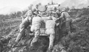 Soldiers of US Fifth Army battle mud in Italy, fall 1943 (US Army Center of Military History)