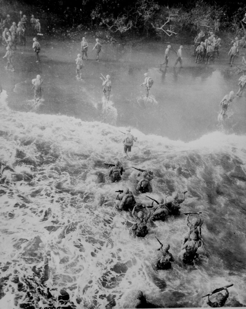US Marines landing at Cape Gloucester, New Britain, 26 December 1943 (US National Archives)