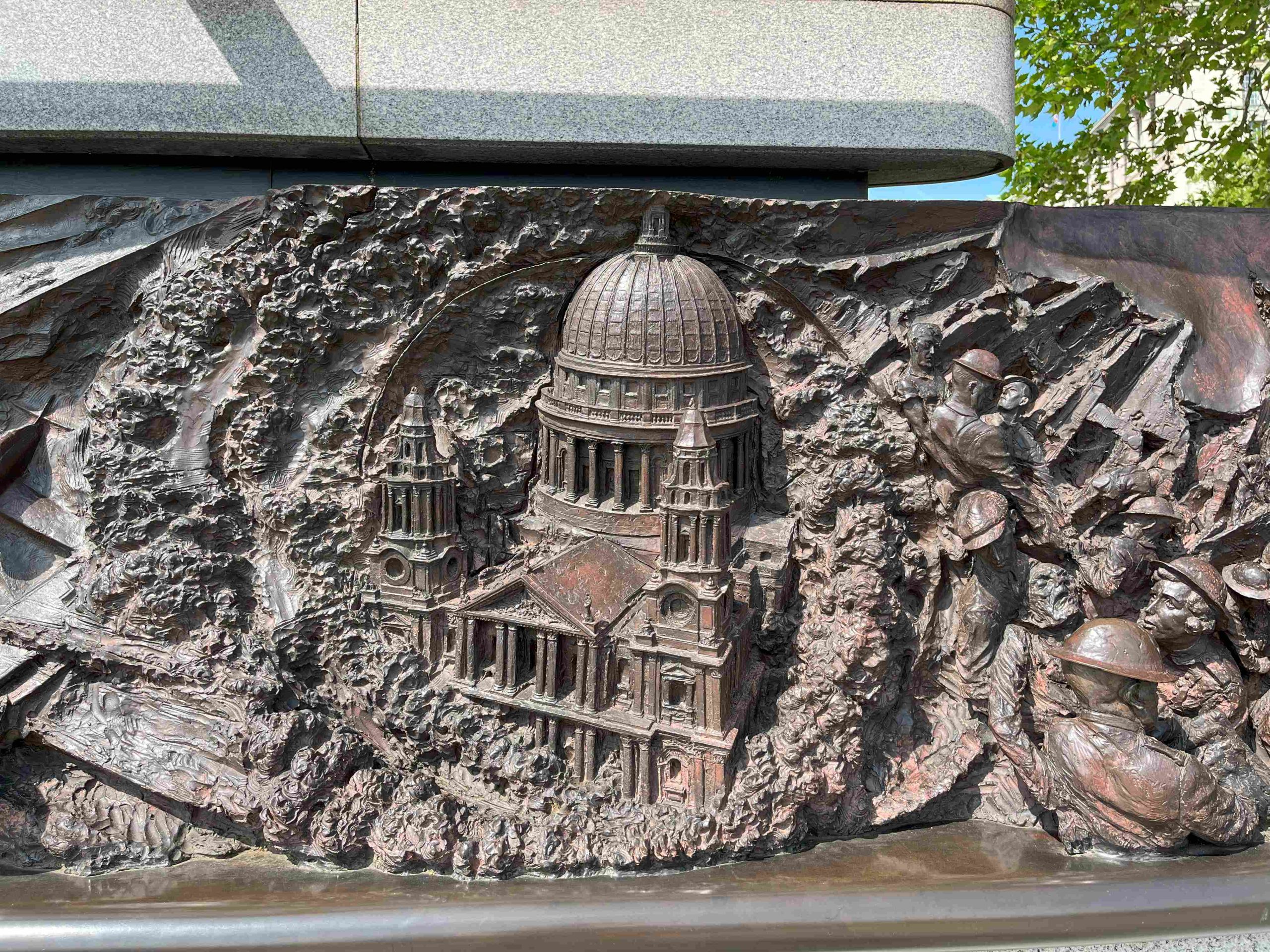 Depiction of St. Paul's Cathedral standing amidst the smoke during the London Blitz, Battle of Britain Monument, the Embankment, London, 10 May 2024 (Photo: Sarah Sundin)